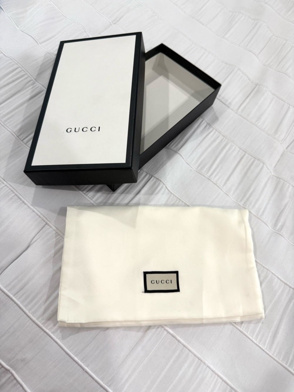 Gucci Black and White Gift Box in EXCELLENT CONDITION!